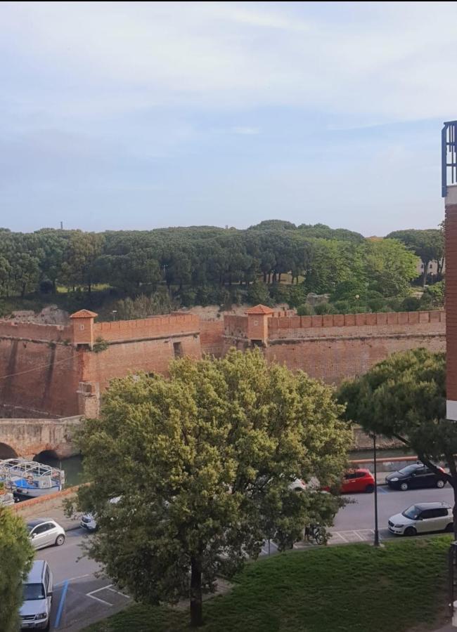 Appartamento La Fortezza Livorno Exterior foto